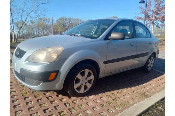 $3000 : 2009 Rio LX image 6