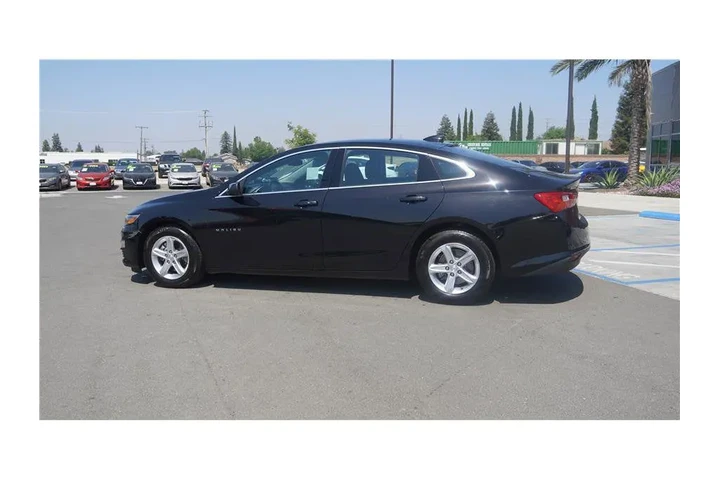 $19884 : 2024 Malibu LT image 8