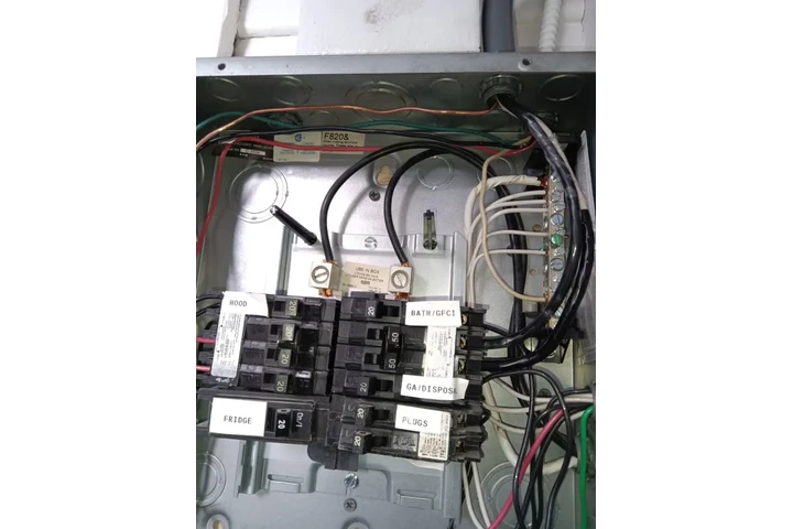 Servicio Eléctrico Profesional image 6