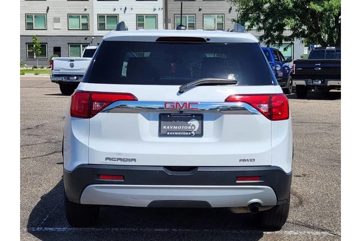 $15972 : 2019 GMC Acadia SLE-2 image 9