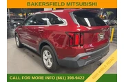 $25895 : Kia Sorento 2023 LX 4dr SUV thumbnail
