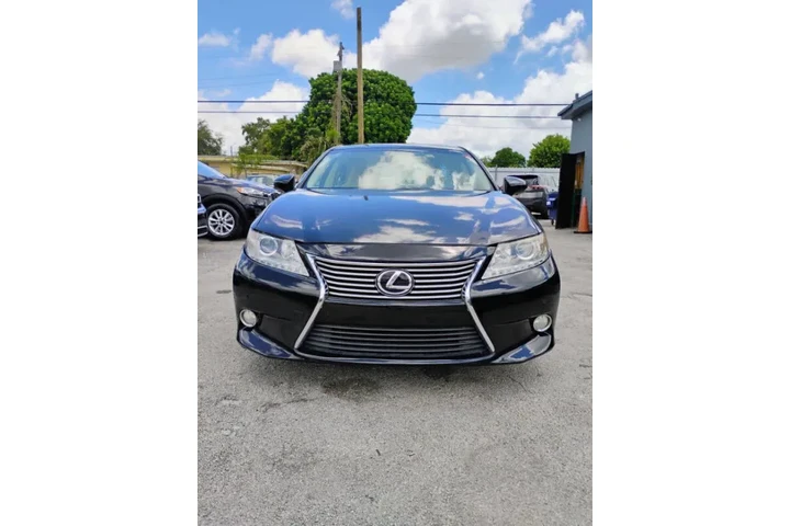 $12000 : 2015 ES 350 Crafted Line image 6