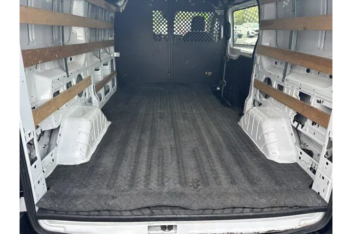 Ford Transit 2023 250 3dr SW image 5