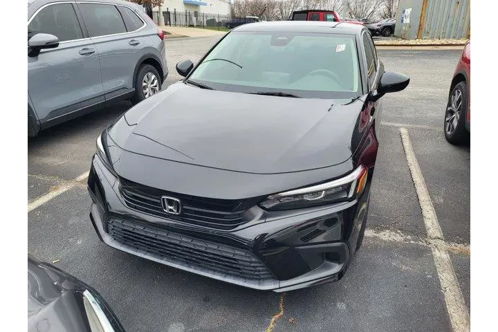 $22990 : Honda Civic 2023 LX 4dr Seda image 2