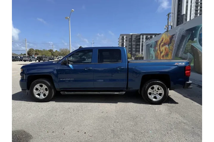 $17999 : 2017 Silverado 1500 LT Z71 image 9