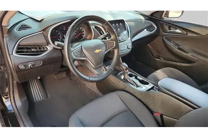$19565 : Chevrolet Malibu 2023 RS 4dr image 9