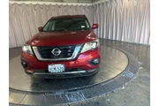 $9999 : Nissan Pathfinder 2018 Plati thumbnail
