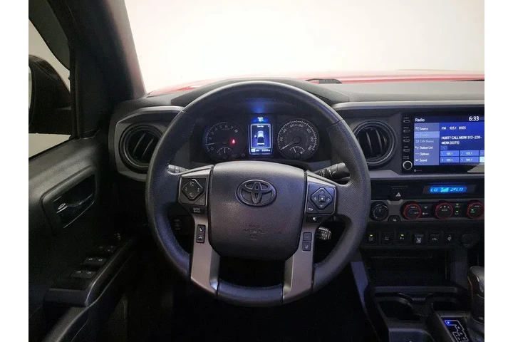 $39998 : Toyota Tacoma 2023 4x4 TRD P image 10