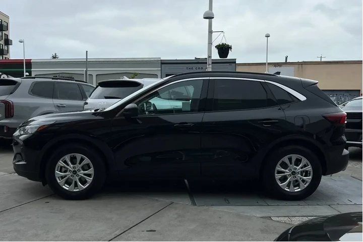 $22995 : Ford Escape 2023 Active 4dr image 7