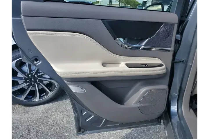 $29990 : Lincoln Corsair 2023 Reserve image 10