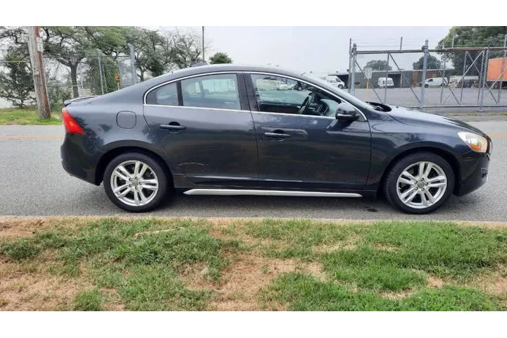 $4995 : 2012 S60 T5 image 6