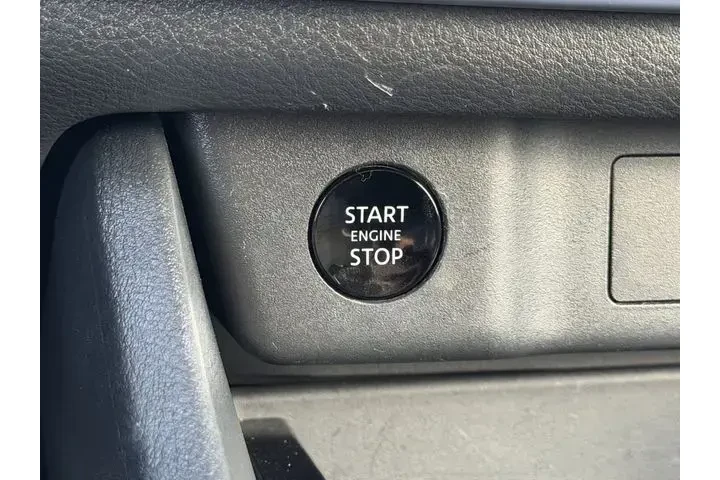 $21194 : Nissan Rogue 2025 SV 4dr Cro image 9