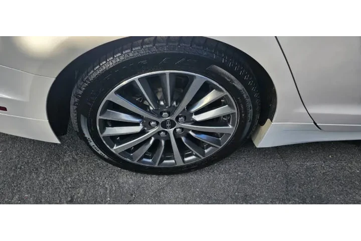 $8495 : 2017 MKZ Select image 9