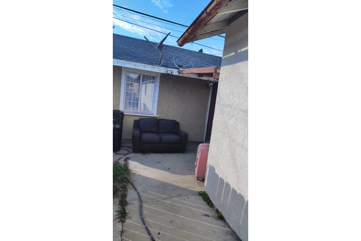 $1500 : Maywood Studio image 1