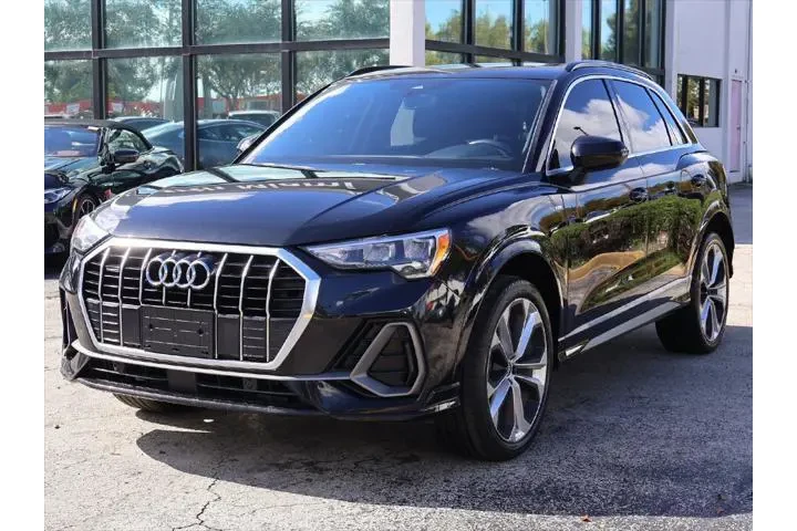 $18590 : Audi Q3 2021 AWD quattro S l image 7
