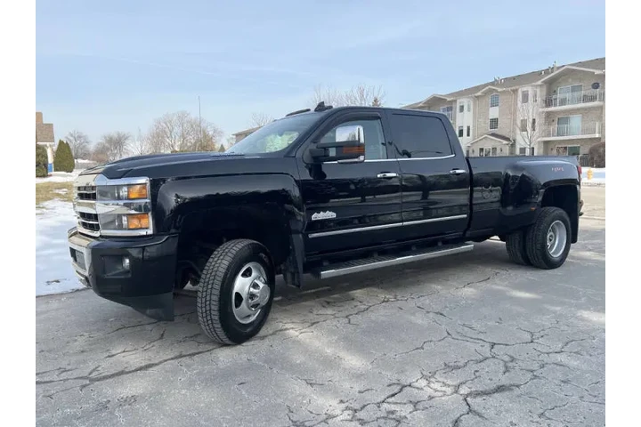 $42991 : 2018 Silverado 3500HD High Co image 8
