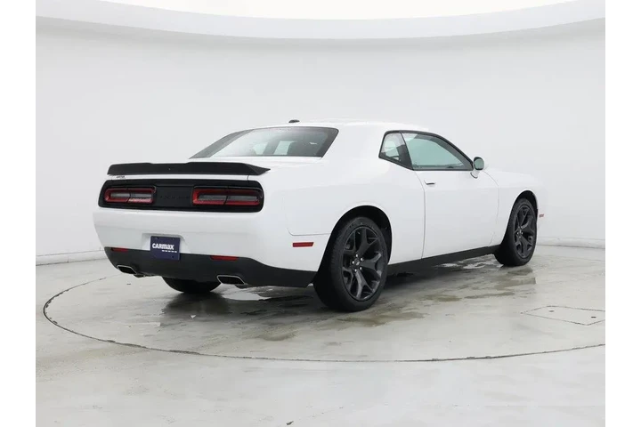 $23998 : Dodge Challenger 2020 SXT 2d image 8