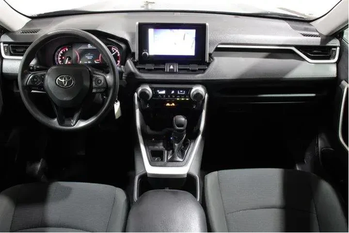 $29698 : Toyota RAV4 2024 AWD LE 4dr image 2