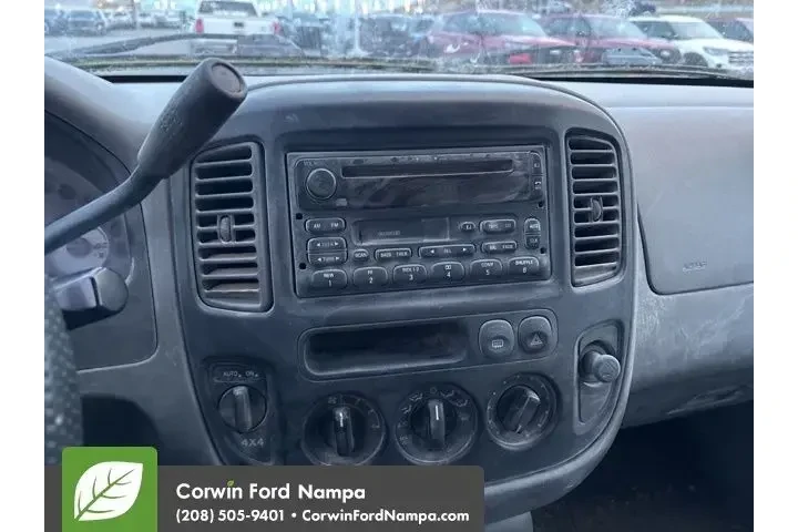 $3500 : Ford Escape 2003 XLS Popular image 10