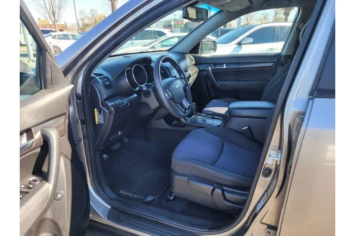 $6990 : 2011 Sorento LX image 6
