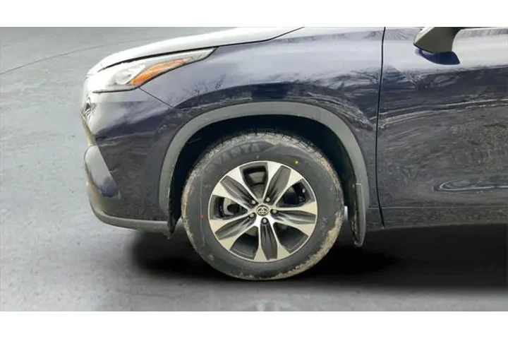 $26333 : Toyota Highlander 2020 AWD X image 9