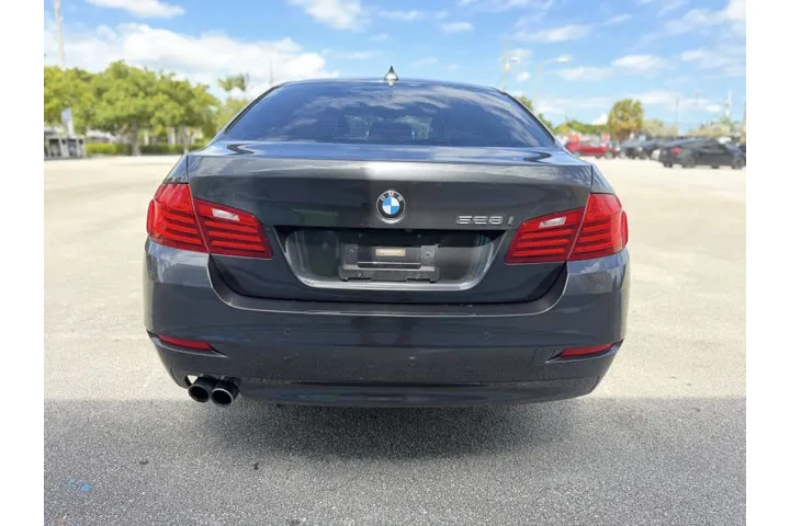 $8888 : 2015 BMW 5 Series 528i image 8