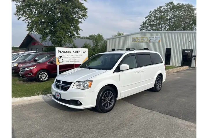 $8990 : 2017 Grand Caravan SXT image 2