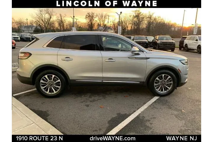 $31844 : Lincoln Nautilus 2022 AWD St image 9