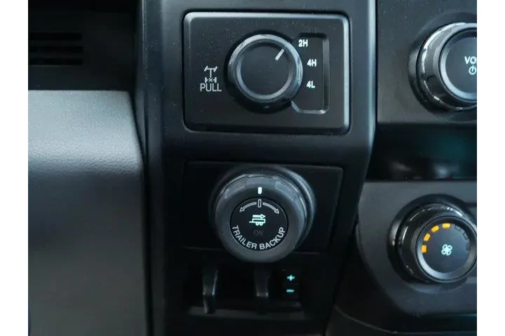 $29976 : Ford F-150 2020 4x4 XL 4dr S image 10