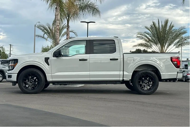$39900 : Ford F-150 2024 4x2 STX 4dr image 7