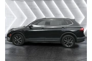 $19118 : Volkswagen Tiguan 2022 SE 4d thumbnail