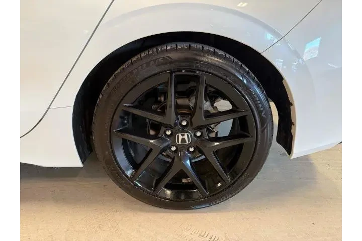 Honda Civic 2023 Sport 4dr H image 10