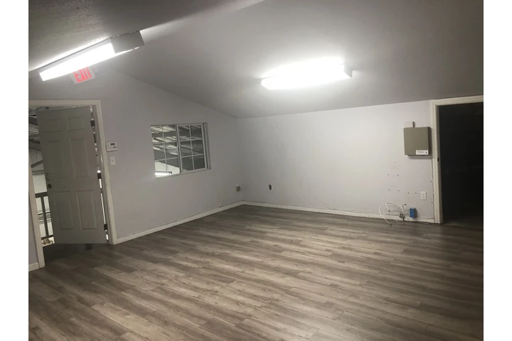 $5200 : SE RENTA ESPACIO COMERCIAL/IND image 6