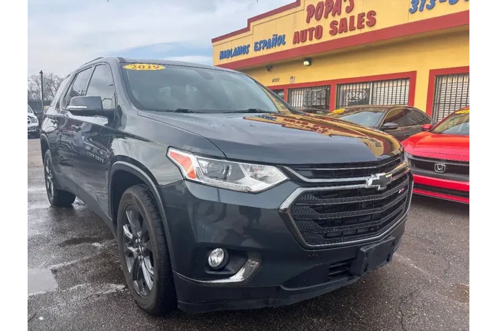 2019 Traverse RS image 1