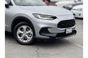 $23634 : Honda HR-V 2024 LX 4dr Cross thumbnail