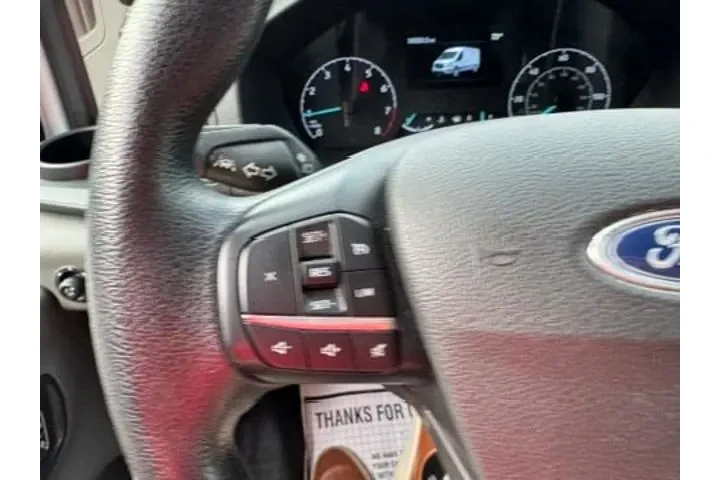 $33988 : Ford Transit 2023 250 3dr SW image 10