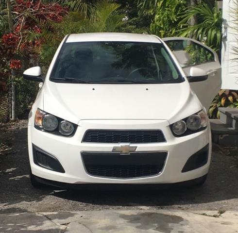 $7500 : Chevrolet Sonic LT 2016 image 1