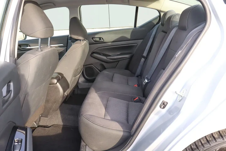 $18588 : 2023 Altima 2.5 SV image 8