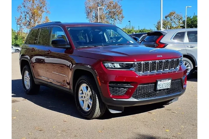 $23400 : Jeep Grand Cherokee 2023 4x2 image 3