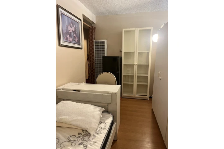$500 : SALA  semi PRIVADA  PARA MUJER image 2