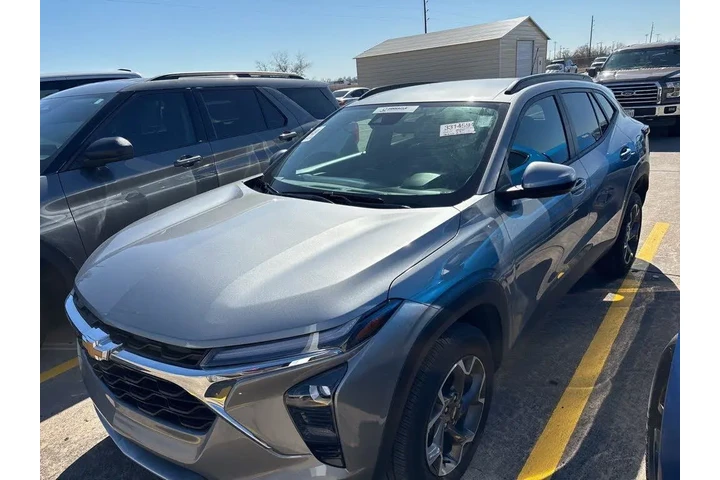 $19900 : Chevrolet Trax 2025 LT 4dr C image 1