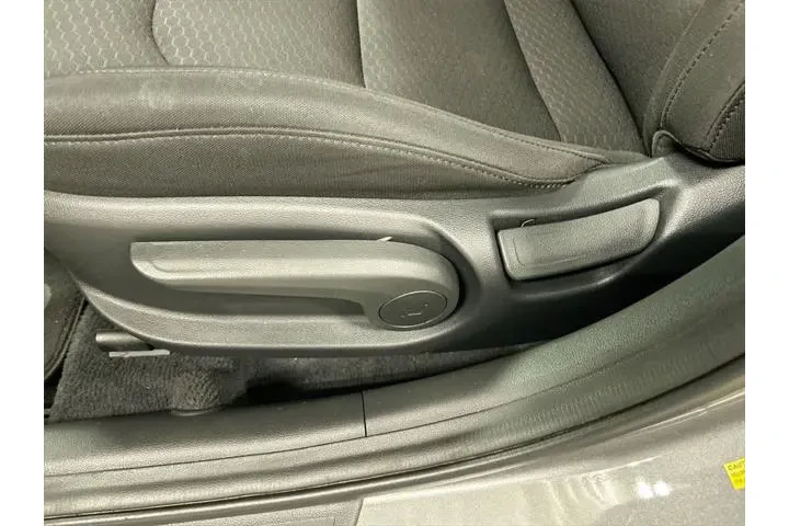 $15111 : Hyundai ELANTRA 2020 Value E image 10