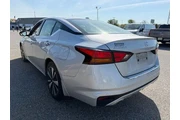 $20826 : Nissan Altima 2022 2.5 SL 4d thumbnail