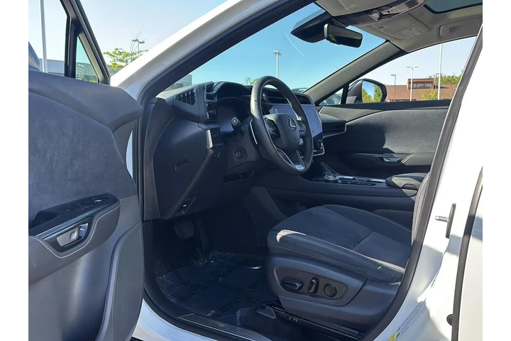 $38299 : 2023 RZ 450e Luxury image 2