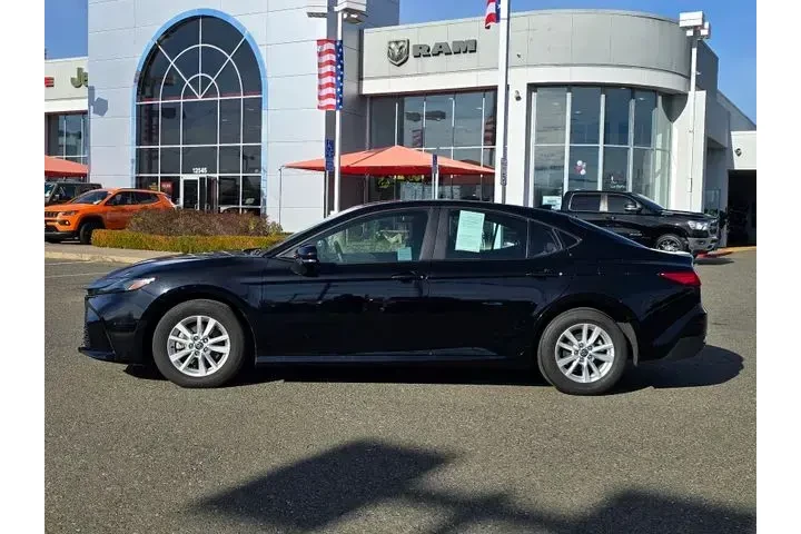 $27900 : Toyota Camry 2025 SE 4dr Sed image 7