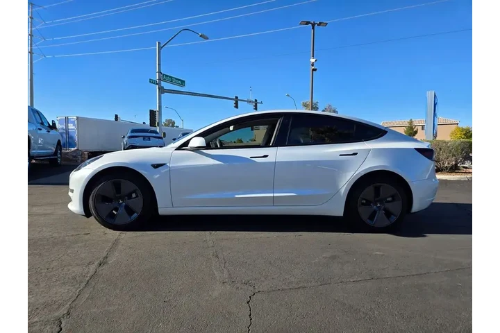 $27992 : Tesla Model 3 2023 4dr Sedan image 3