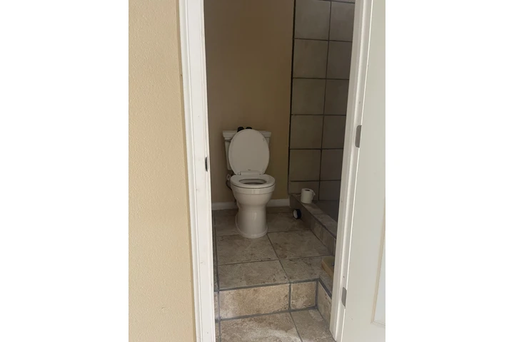 $1 : Rento studio en Anaheim image 3