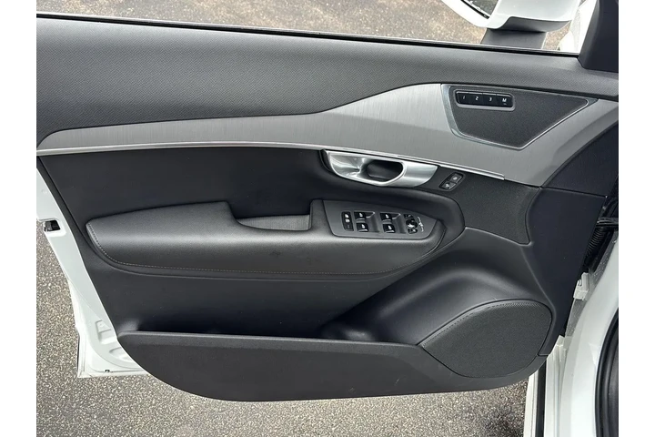 $35000 : 2023 XC90 Core image 6