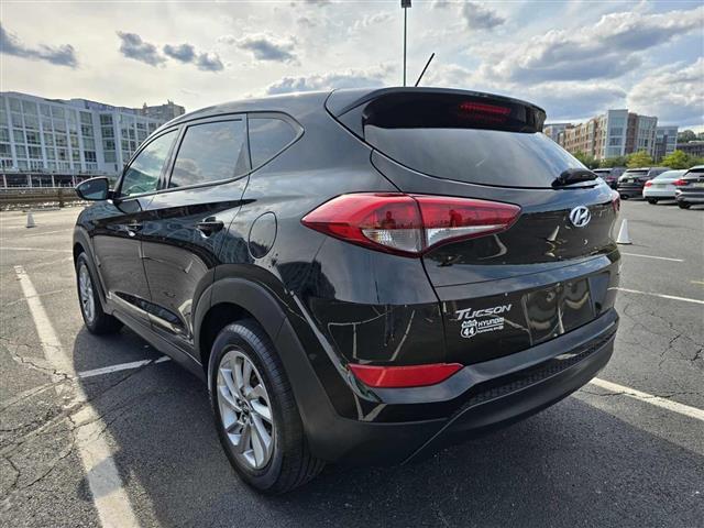 $12495 : 2018 HYUNDAI TUCSON image 9