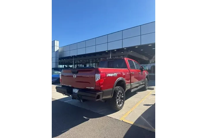 $23623 : Nissan Titan XD 2016 4x4 S 4 image 9